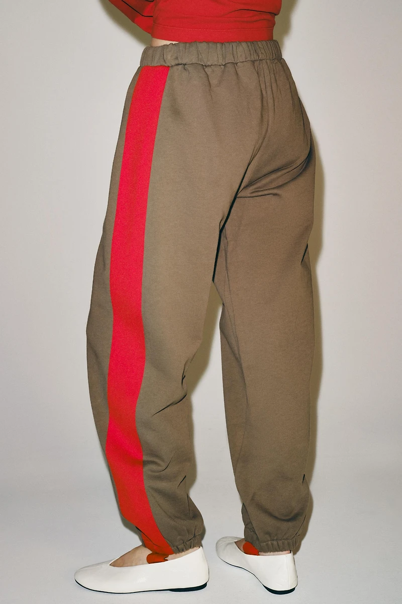 PANTALON FUSEAU À BANDE LATÉRALE
