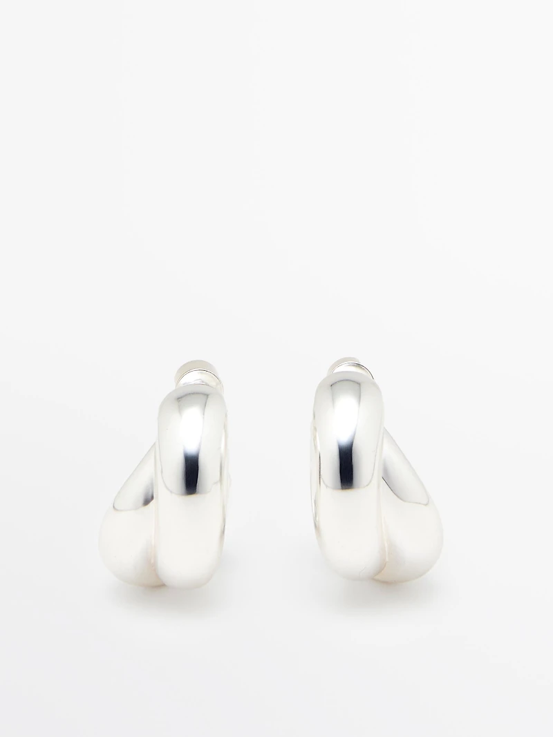 Boucles d’oreilles anneaux enveloppantes