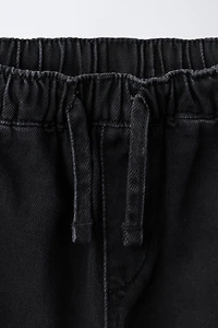 LOOSE WAIST JEANS