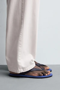 SANDALES EN CUIR ÉDITION LIMITÉE