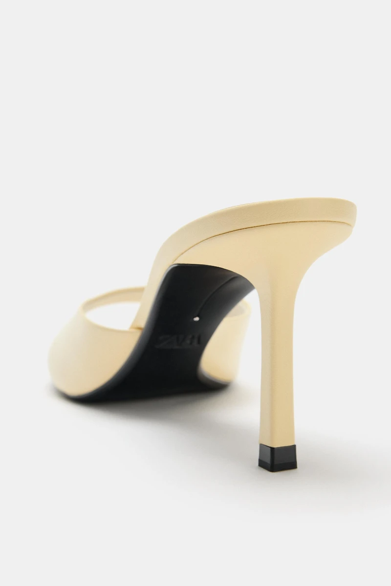 LEATHER HEELED SANDALS