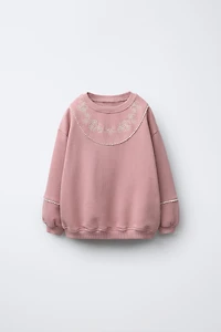 FLORAL EMBROIDERY SWEATSHIRT
