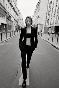 ONE-BUTTON TAILORED BLAZER