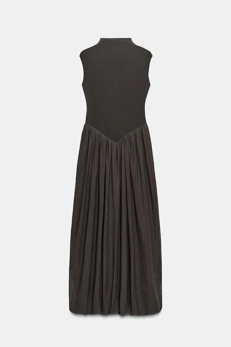 ROBE LONGUE AVEC TULLE