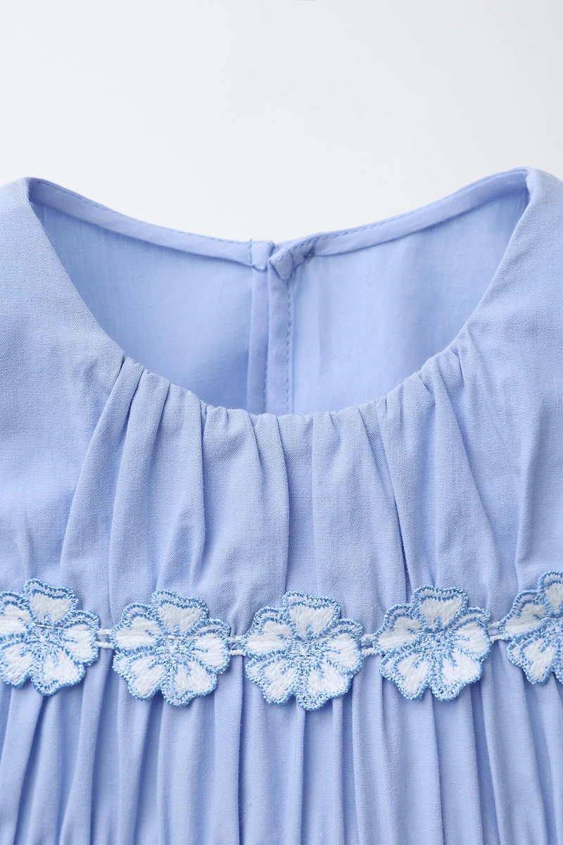 FLORAL PLEATED BLOUSE