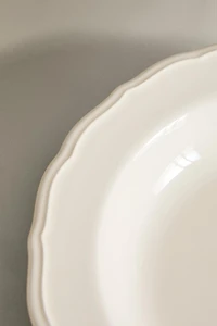 ASSIETTE CREUSE FAÏENCE BORD RELIEF