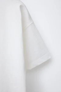 EMBROIDERED DETAIL T-SHIRT