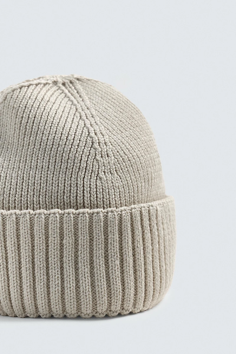 BASIC SHORT HAT