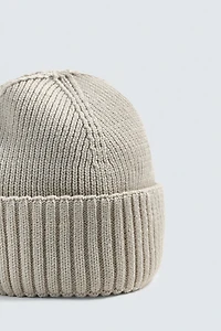 BASIC SHORT HAT