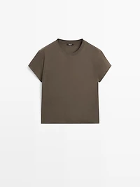 Cropped T-shirt with contrast ribbed trims
