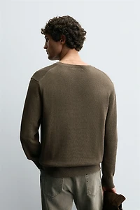 TWISTED TEXTURE SWEATER