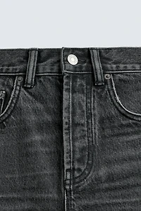 SLIM CROPPED FIT JEANS