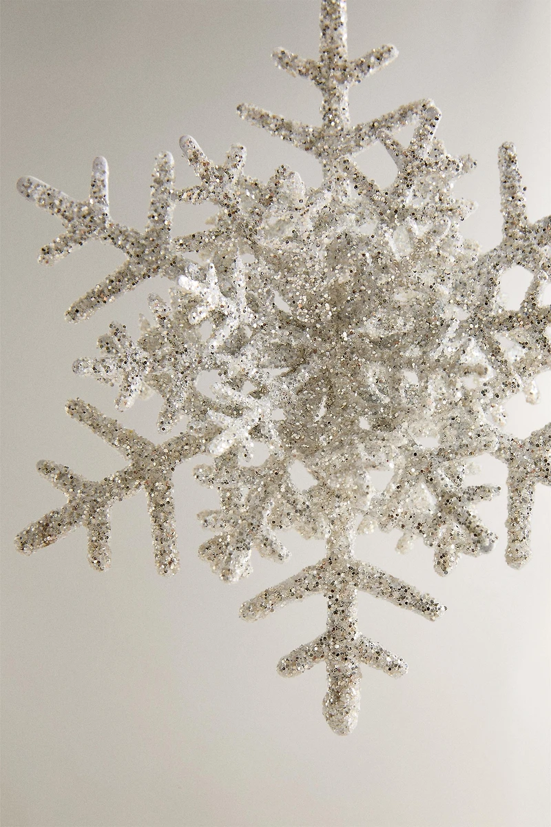 SNOWFLAKE CHRISTMAS TREE ORNAMENT