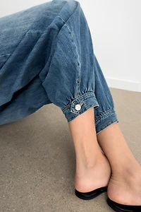TRF MID-RISE BALLOON JEANS WITH BUTTON TABS