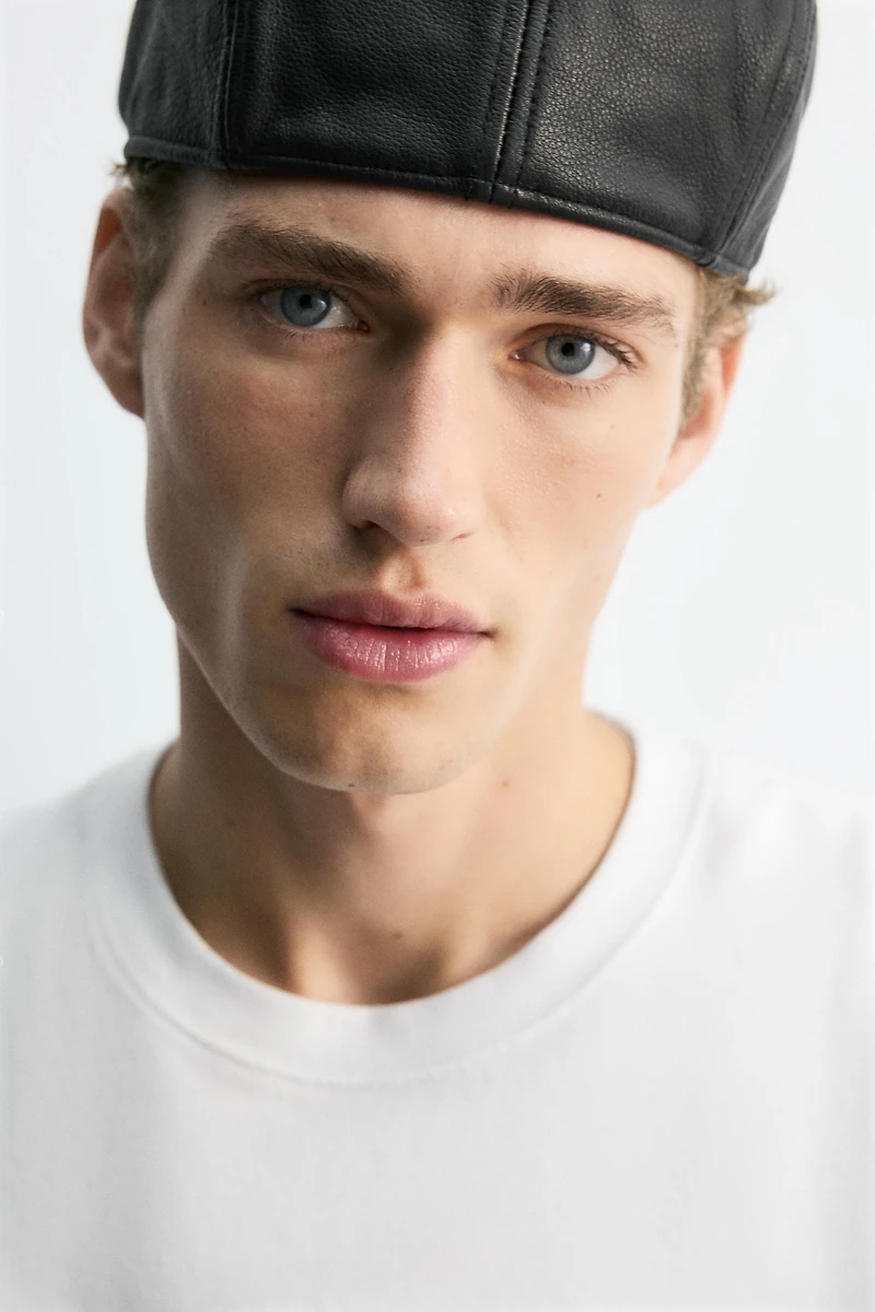 RELAXED FIT POCKET T-SHIRT