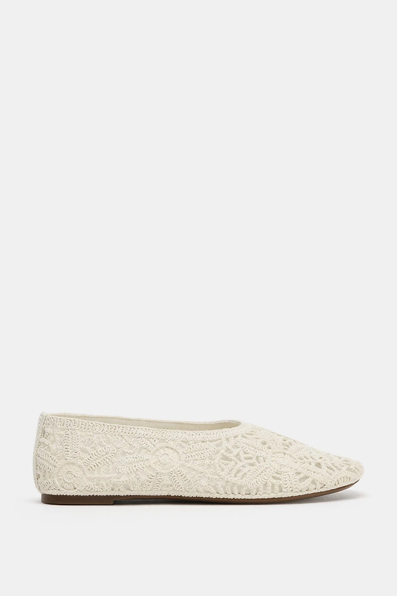 FLORAL CROCHET BALLET FLATS