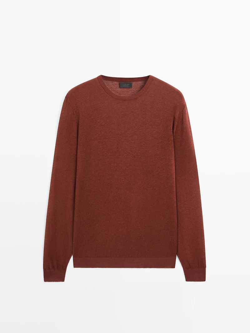 Linen and cashmere knit crew neck sweater