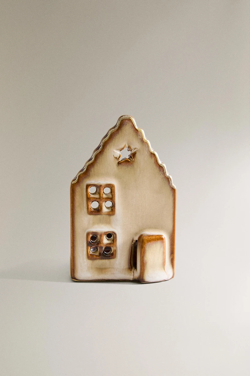CHRISTMAS STAR CERAMIC HOUSE TEALIGHT HOLDER