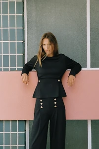 PANTALON SERGÉ À BOUTONS