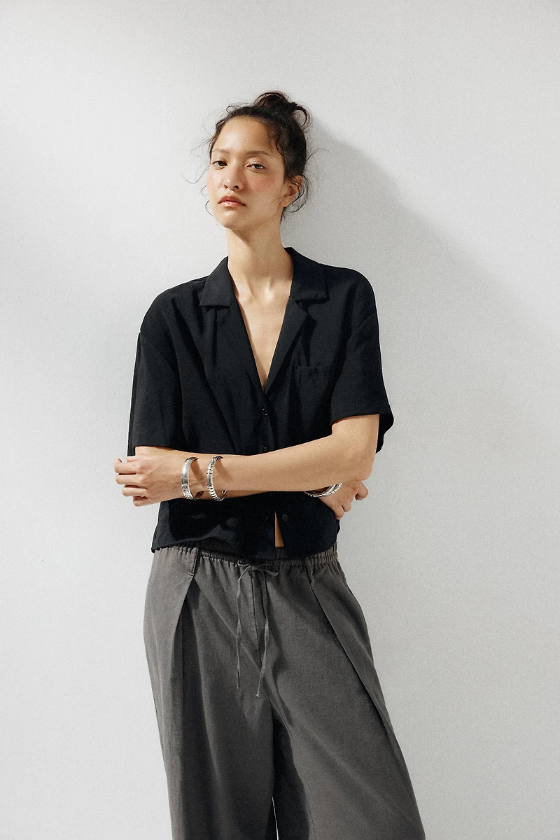 FLOWY POCKET SHIRT