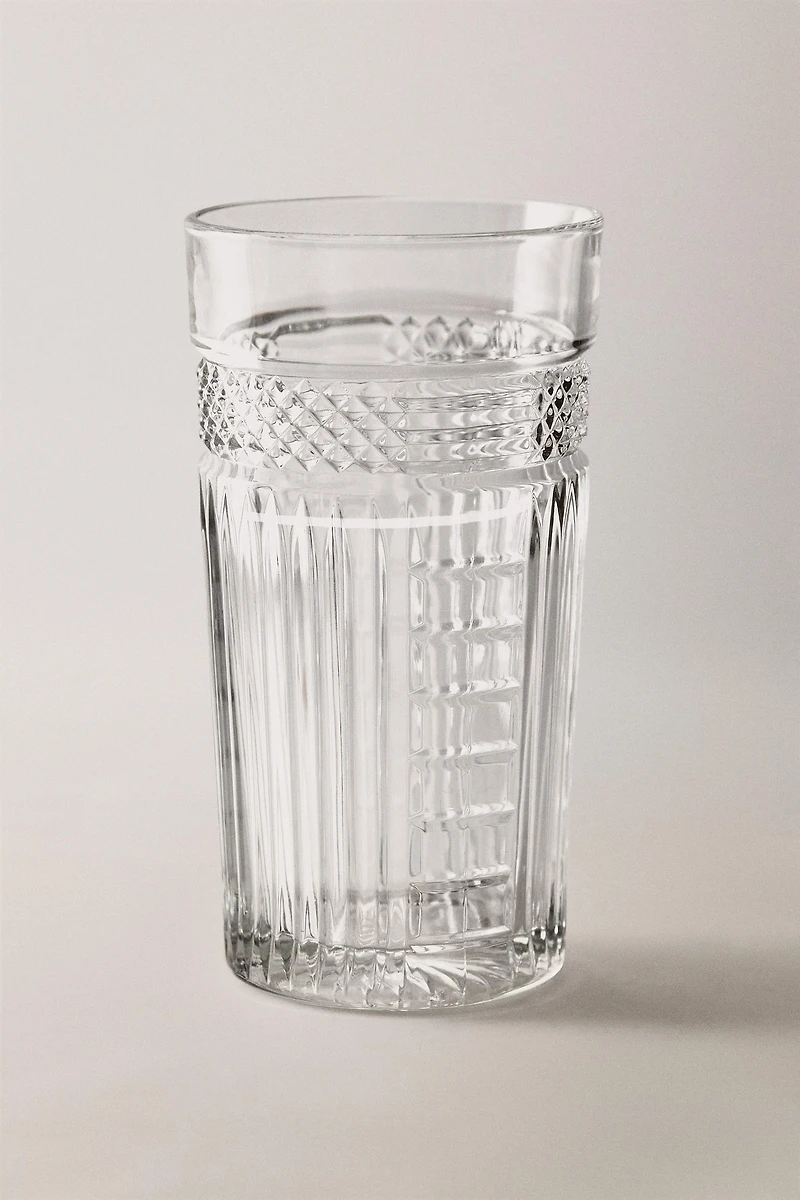 GLASS SOFT DRINK TUMBLER WITH RAISED DESIGN