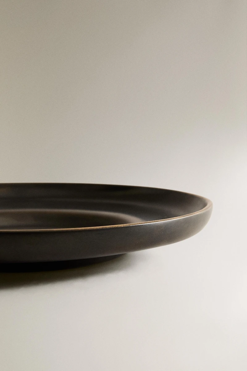 BRASS CENTERPIECE I COLIN KING