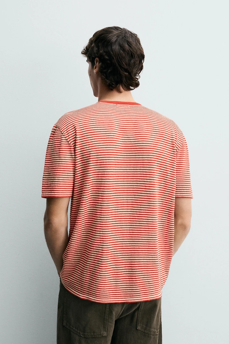 T-SHIRT EN MAILLE RAYÉ REGULAR FIT