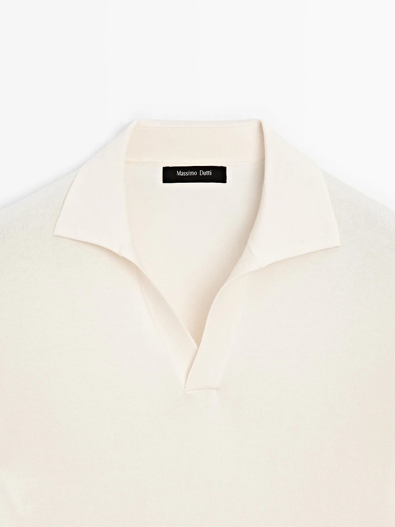 Knit sweater with a polo collar