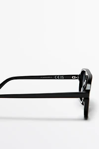 Aviator sunglasses