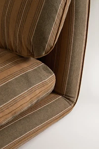 STRIPED FOLDABLE LOUNGE CHAIR