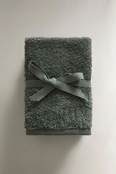 PACK OF COTTON HAND TOWELS (PACK 3)