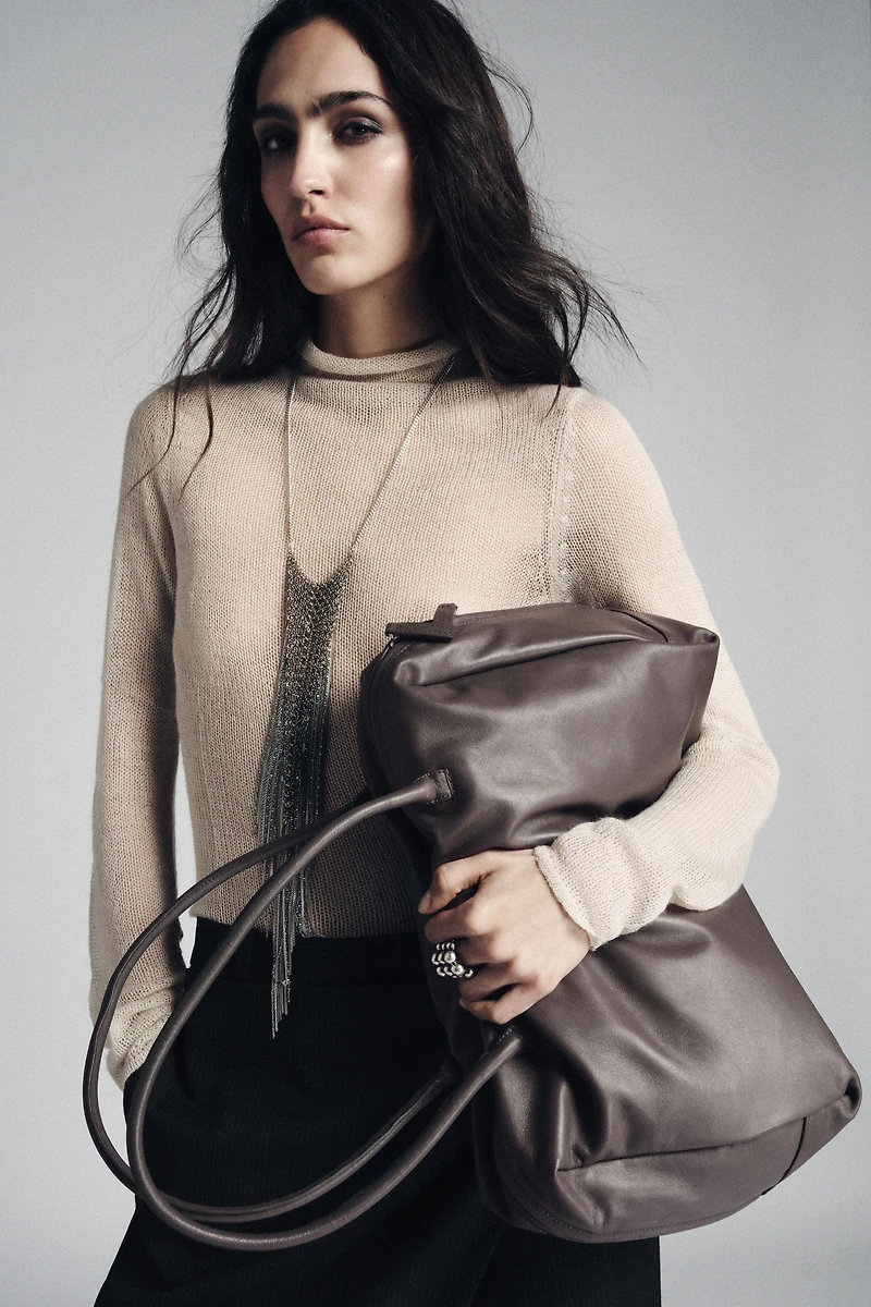 MAXI LEATHER BOWLING BAG