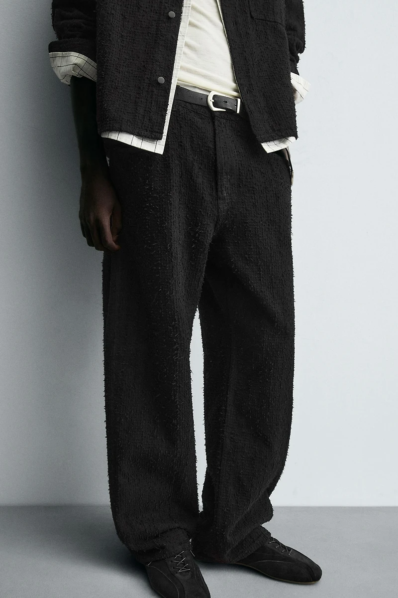 RELAXED FIT JEANS TEXTURE