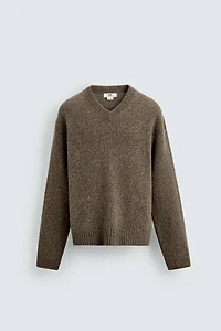 LIMITED EDITION V-NECK SWEATER