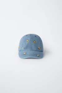 CASQUETTE EN DENIM À FLEURS BRODÉES