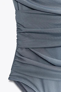 BODY EN TULLE DRAPÉ ASYMÉTRIQUE