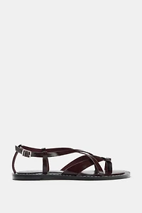 FLAT CROSSED STRAP SANDALS