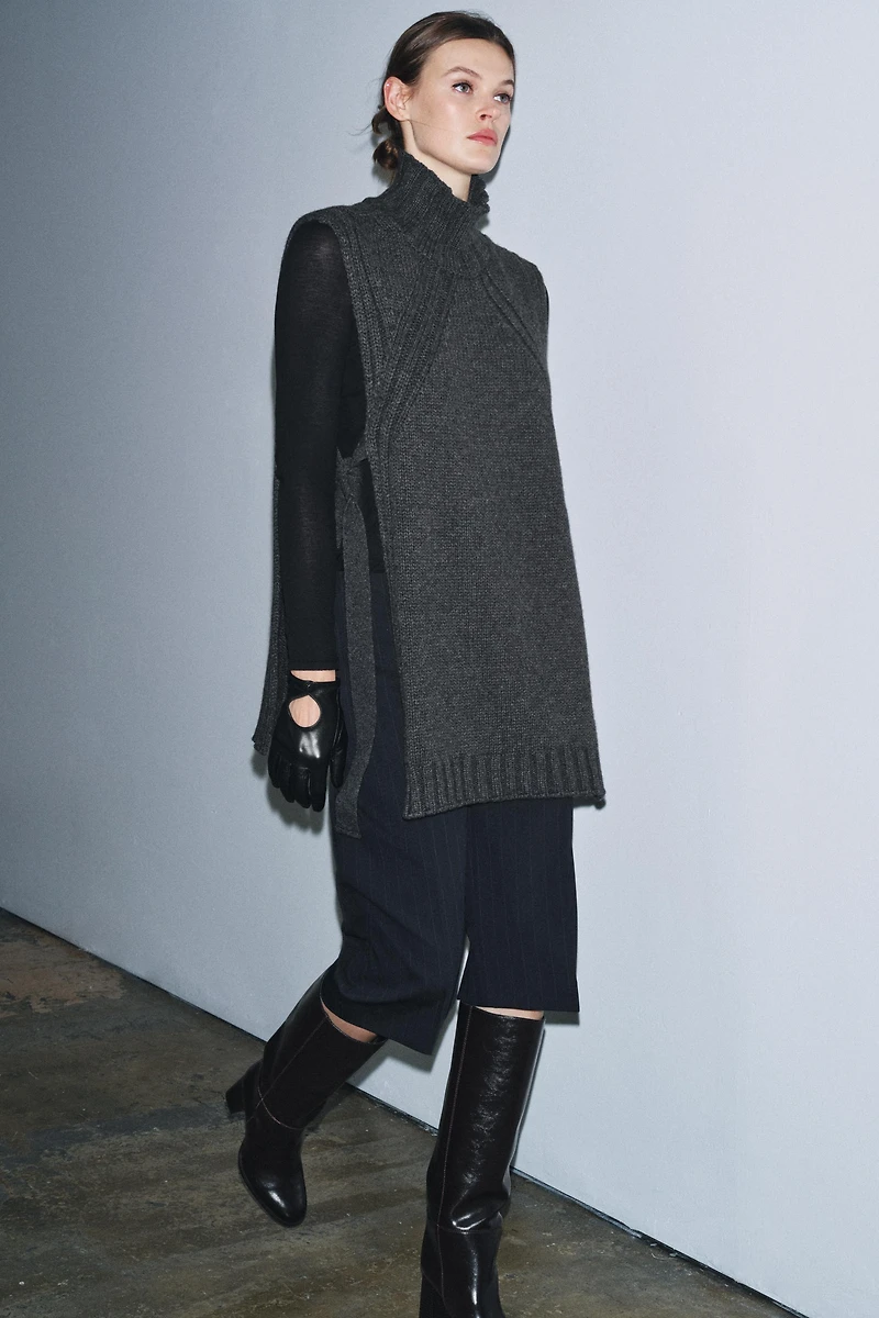 WOOL VEST WITH VENTS