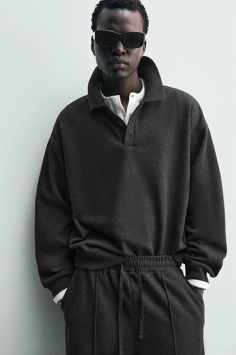 TEXTURED POLO SWEATSHIRT