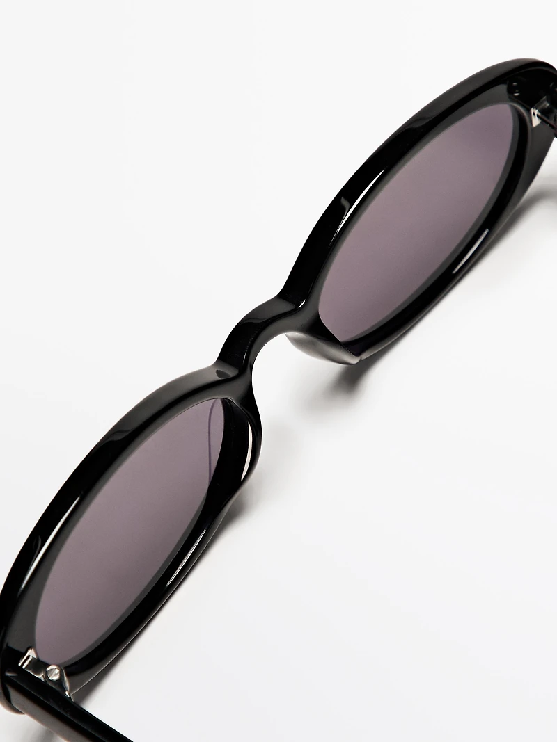 Mini oval sunglasses