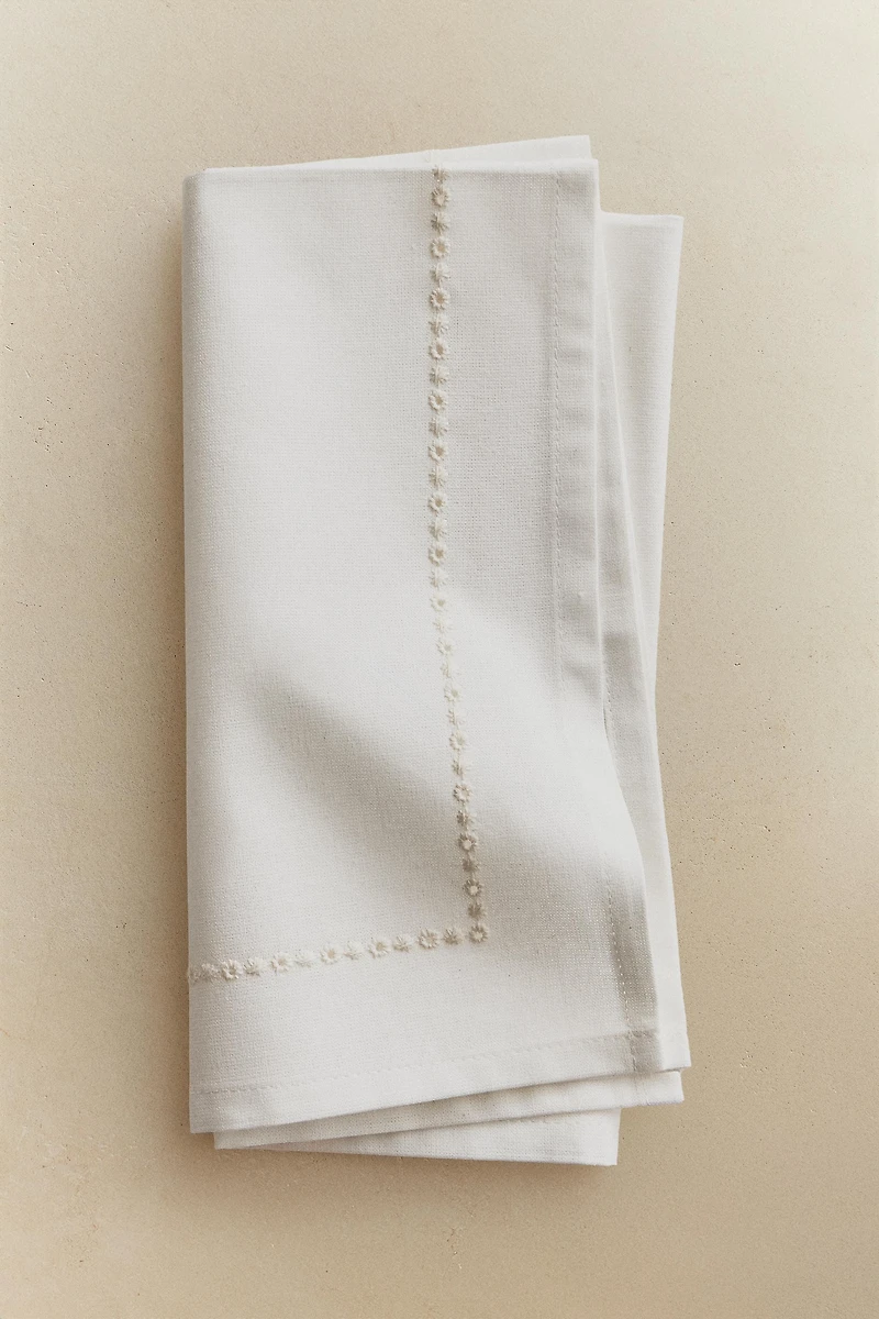 LOT DE 2 SERVIETTES DE TABLE COTON BRODERIE FLORALE