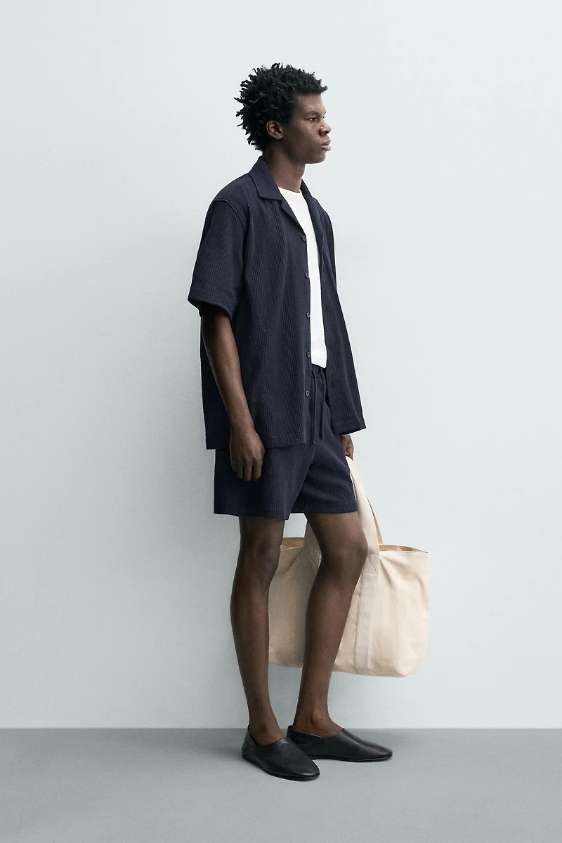 RELAXED FIT STRUCTURED SHORTS