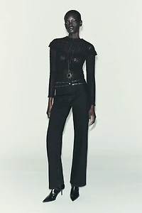 RUFFLED LACE TOP