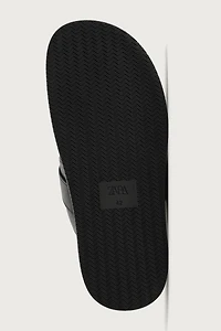 STRAP SANDALS