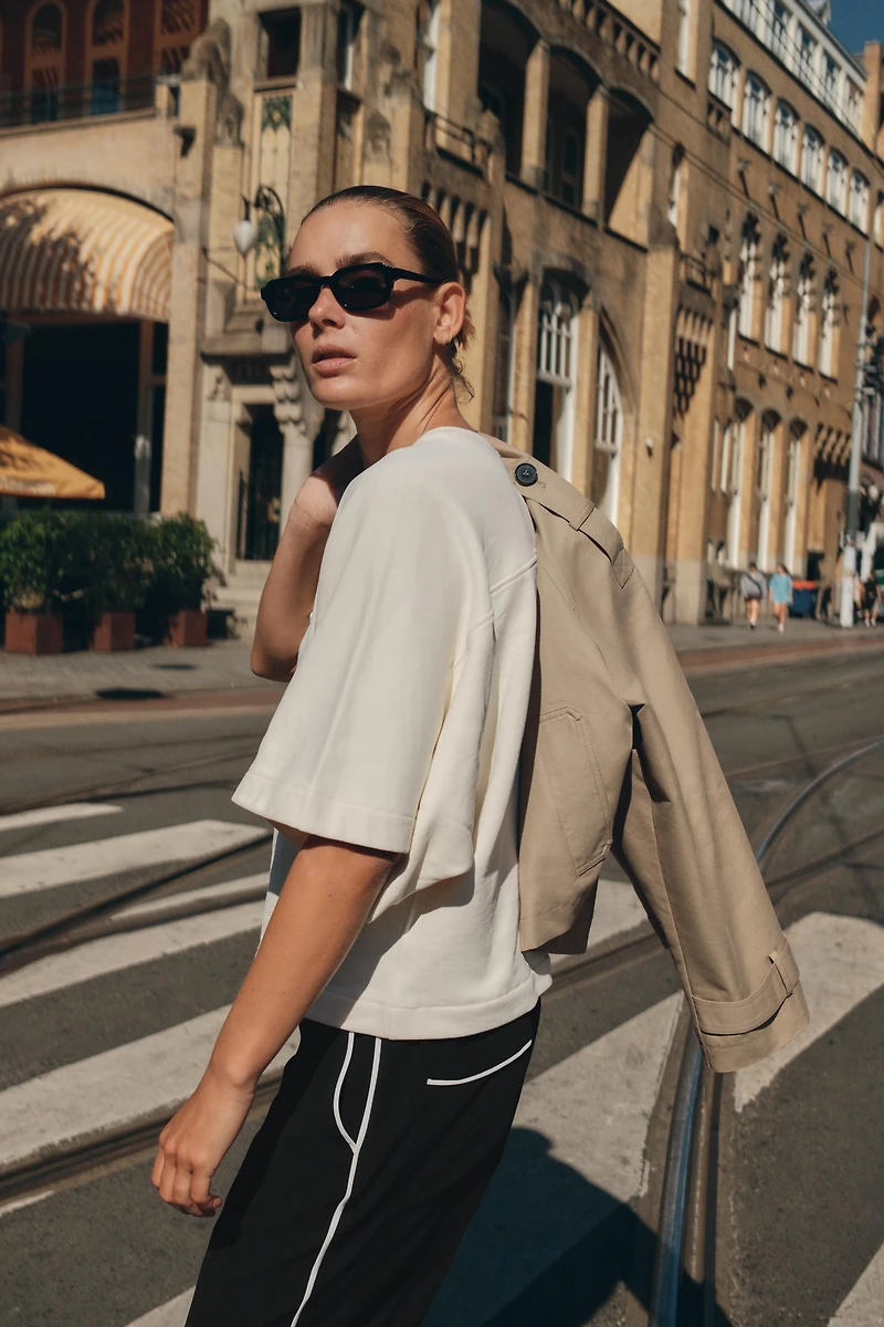 CONTRAST PIPED PANTS