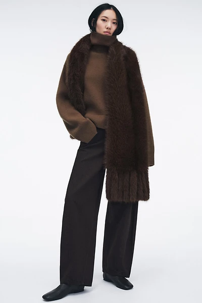 PLAIN FAUX FUR FRINGED SCARF