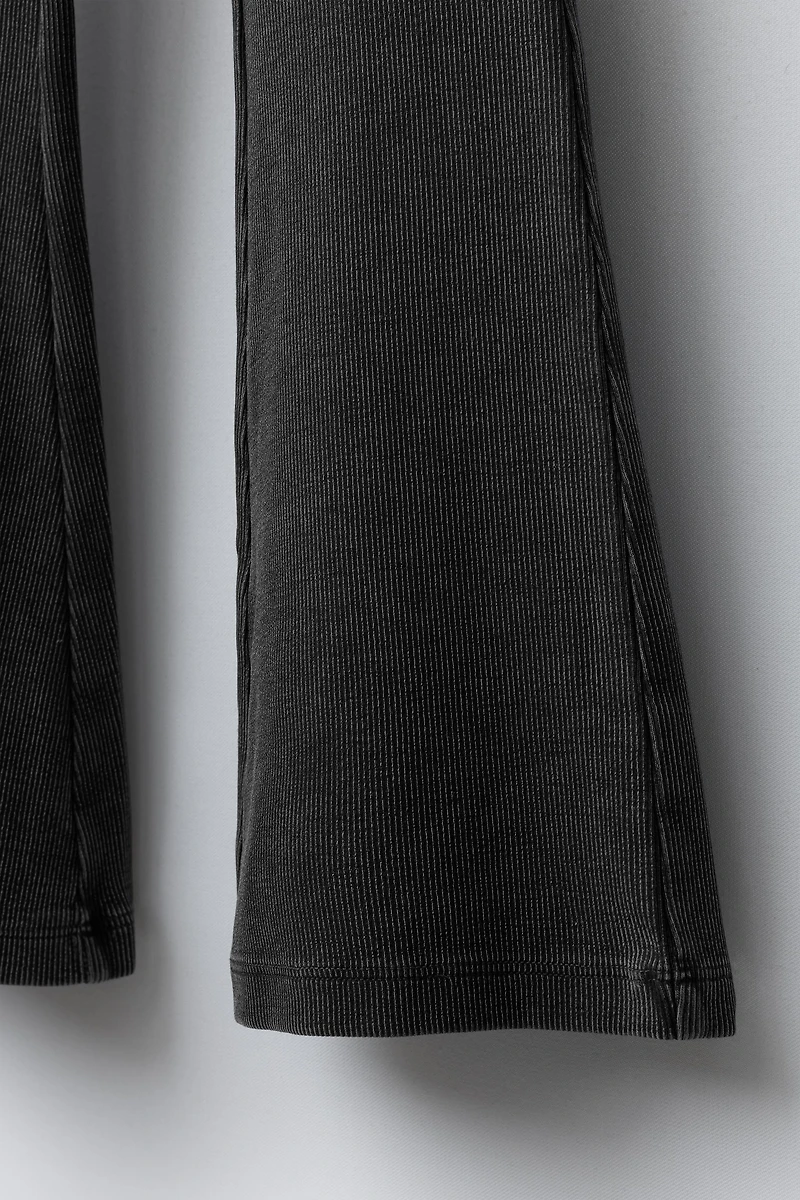 HEAVY WEIGHT T-SHIRT AND WASHED EFFECT RIB FLARE LEGGINGS SET