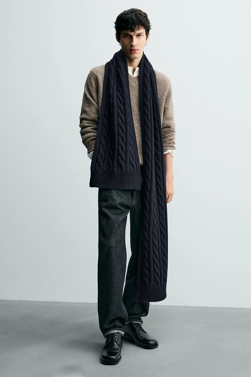 100% WOOL BRAIDED SCARF