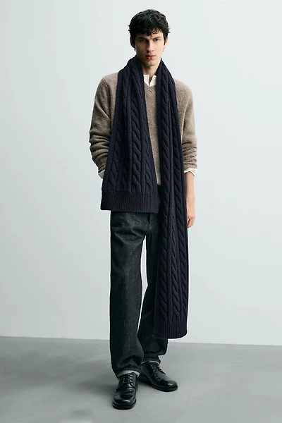 100% WOOL BRAIDED SCARF