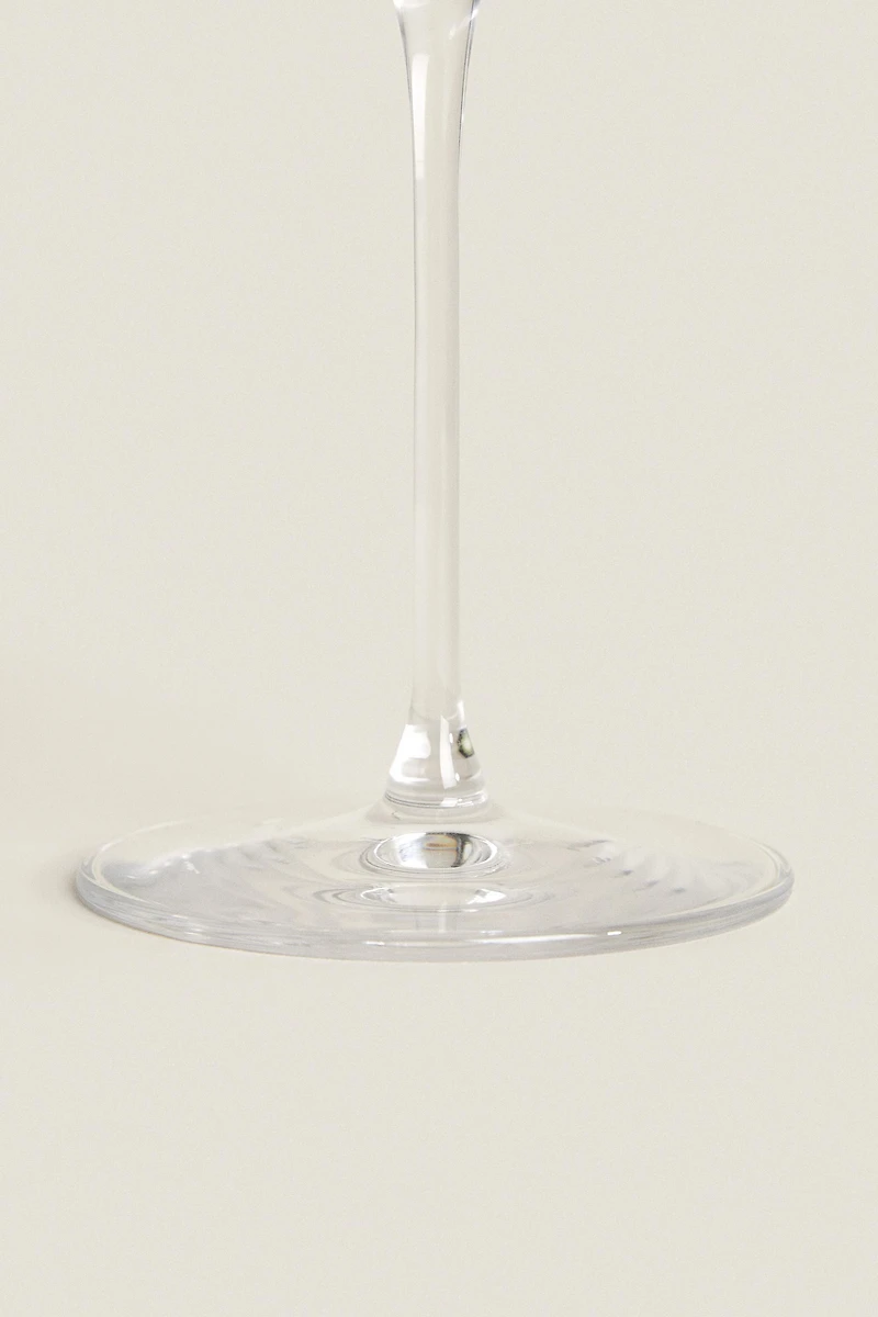 PLAIN CRYSTALLINE WINE GLASS